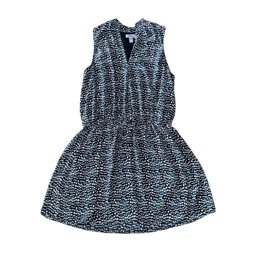 Chelsea 28 Patterned Sleeveless Ruffle V Neck Tie Front Dress sz M